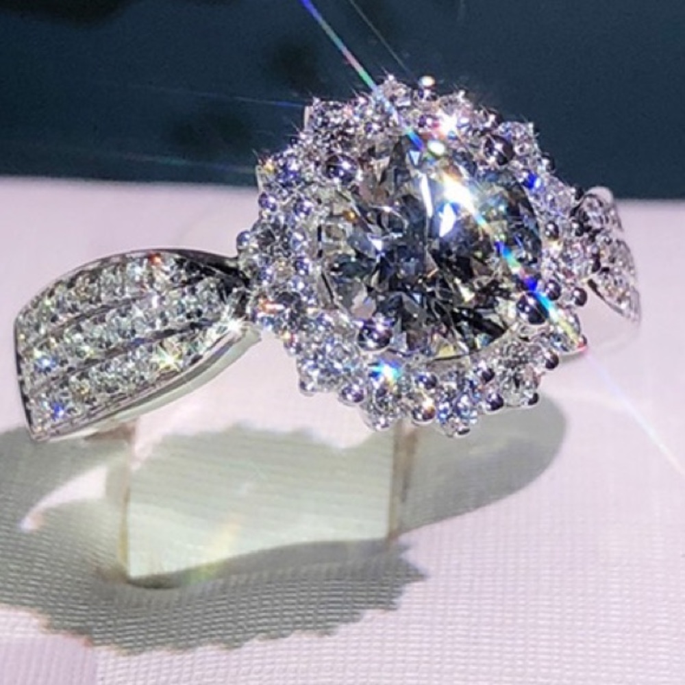 Beautiful Stearling Silver Ring